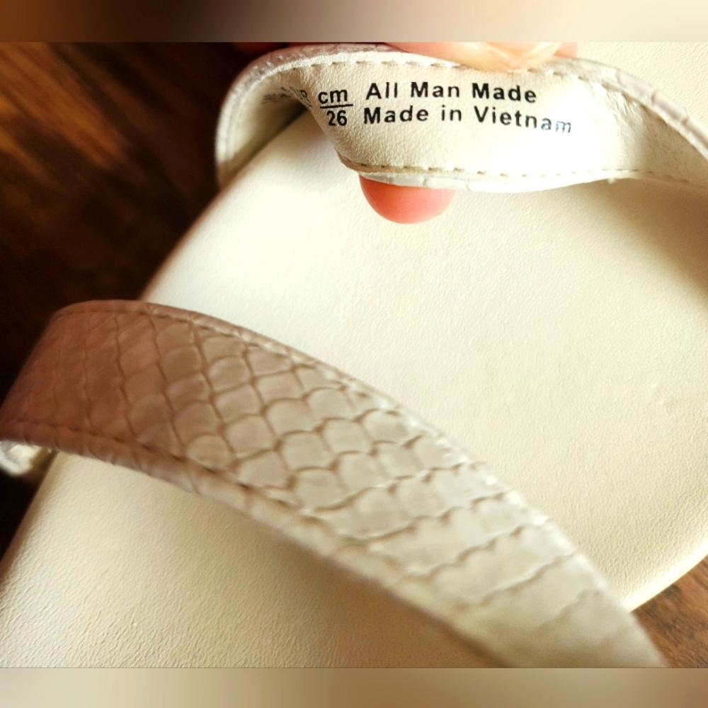 Naturalizer snakeskin heels - Picture 5 of 8